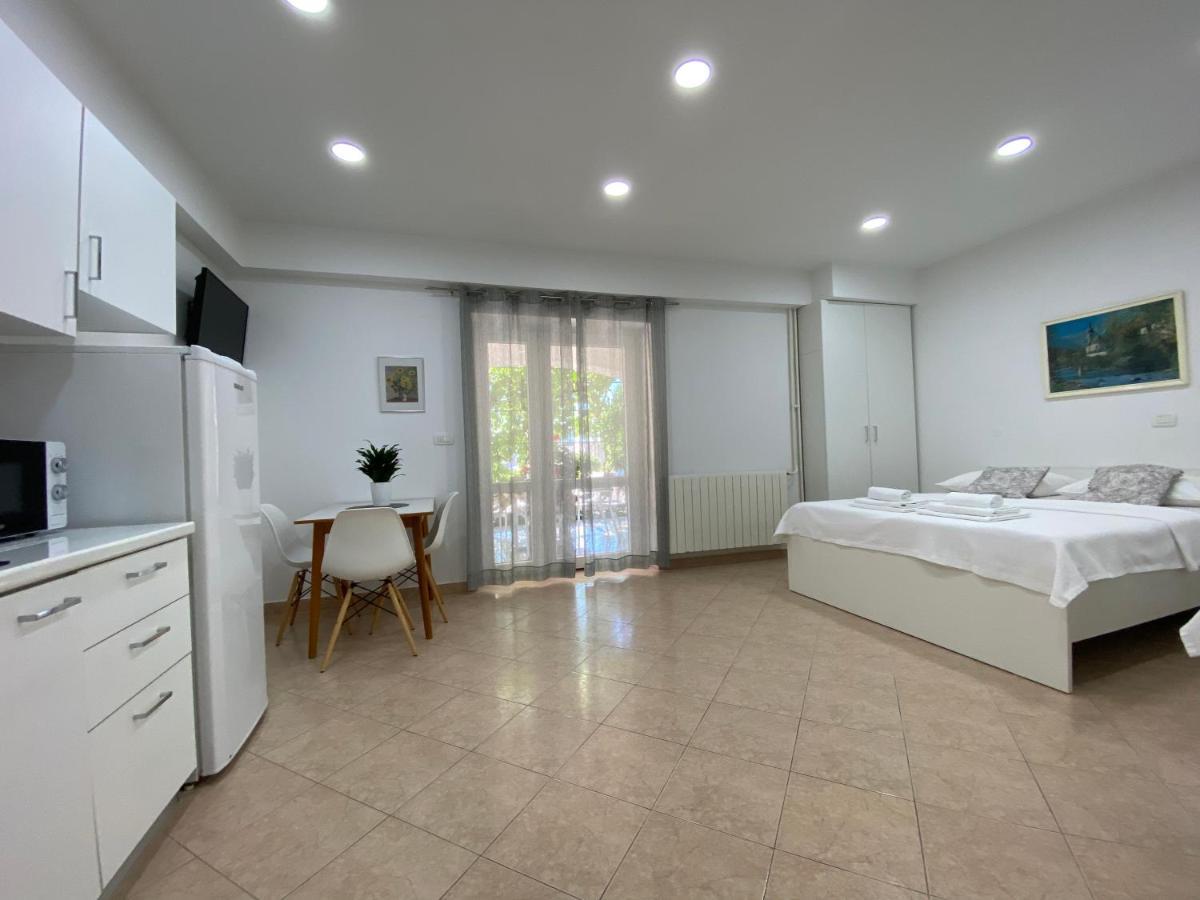 Apartamento Emanuela 2 Novalja Exterior foto