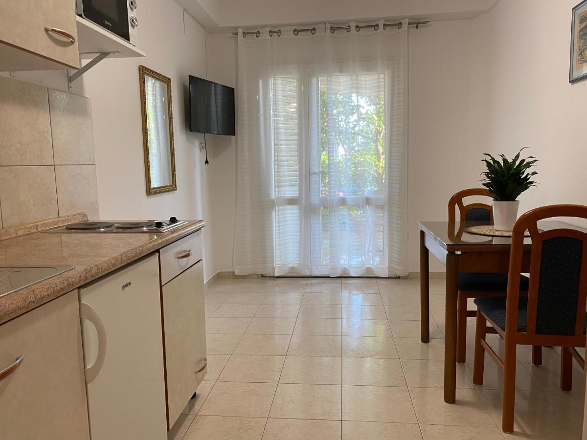 Apartamento Emanuela 2 Novalja Exterior foto