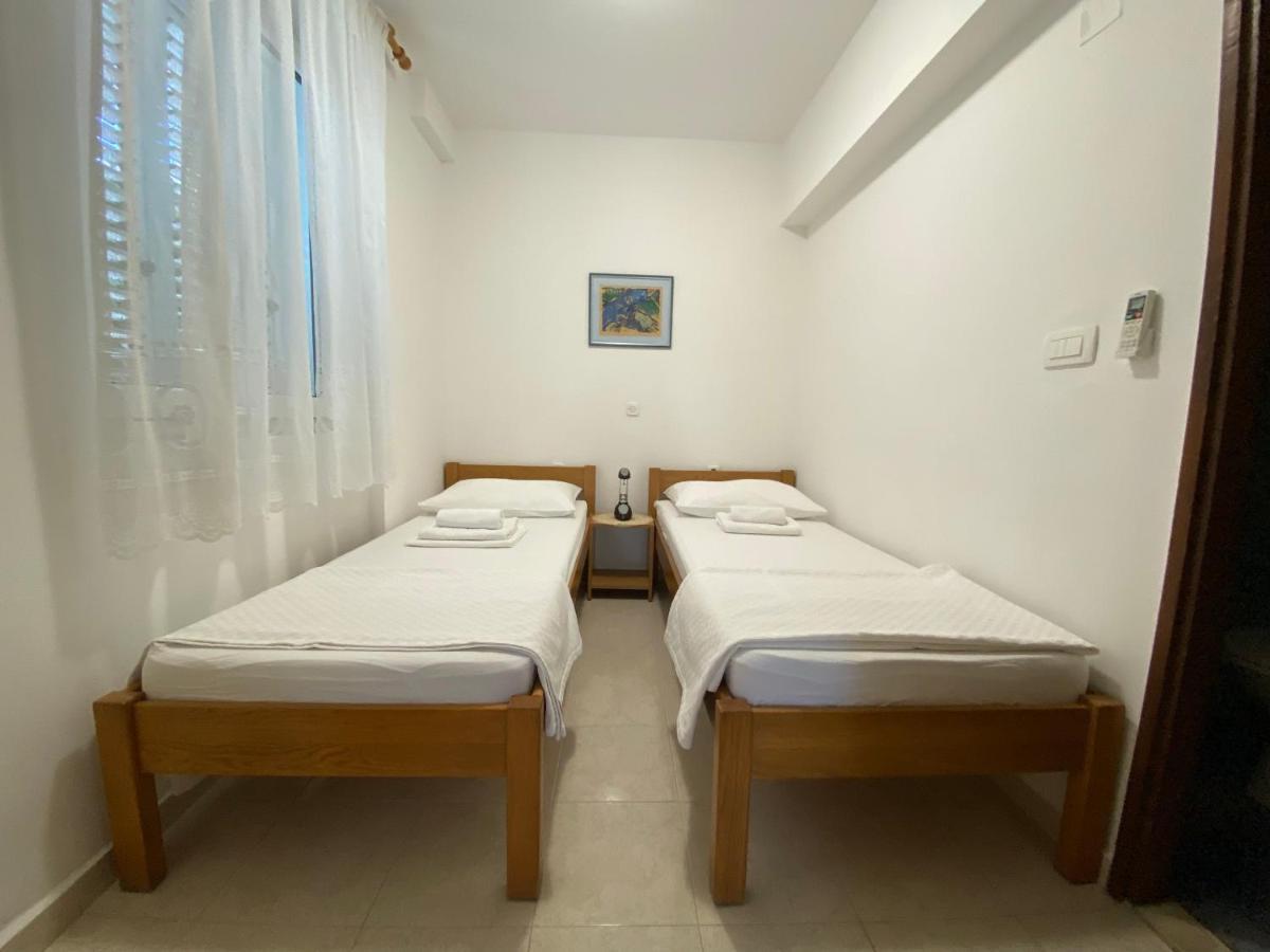 Apartamento Emanuela 2 Novalja Exterior foto
