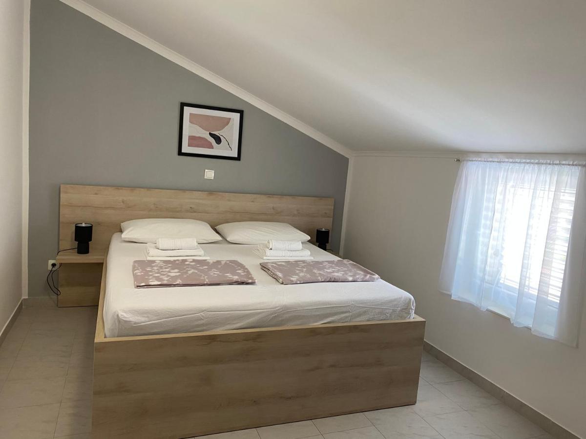 Apartamento Emanuela 2 Novalja Exterior foto