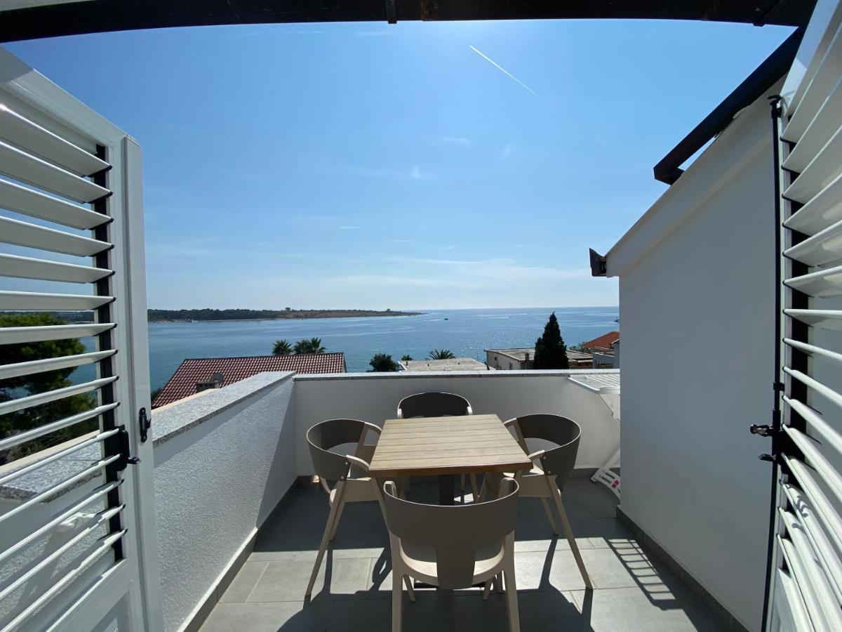 Apartamento Emanuela 2 Novalja Exterior foto